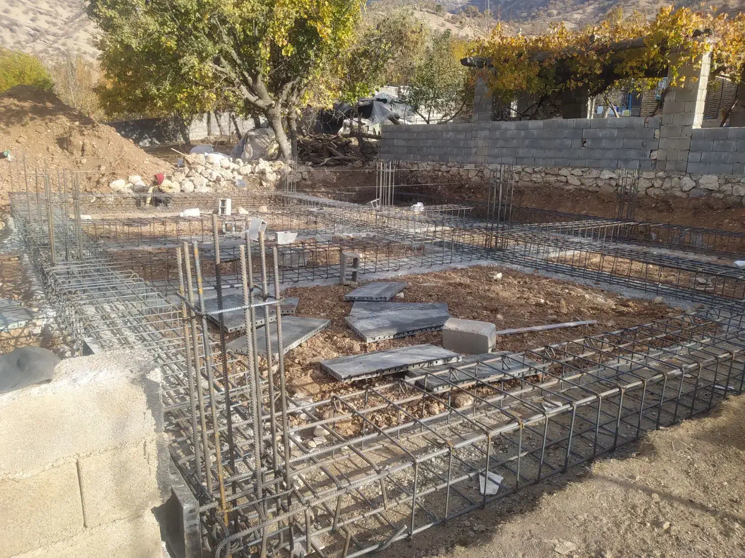 (بنایی ساختمان وقالبندی ارماتور بندی )|خدمات پیشه و مهارت|فارسان, |دیوار