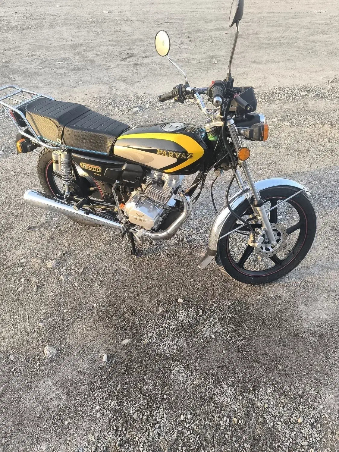 موتور۲۰۰پرواز ۴۰۳   تمیز|موتورسیکلت|میناب, |دیوار
