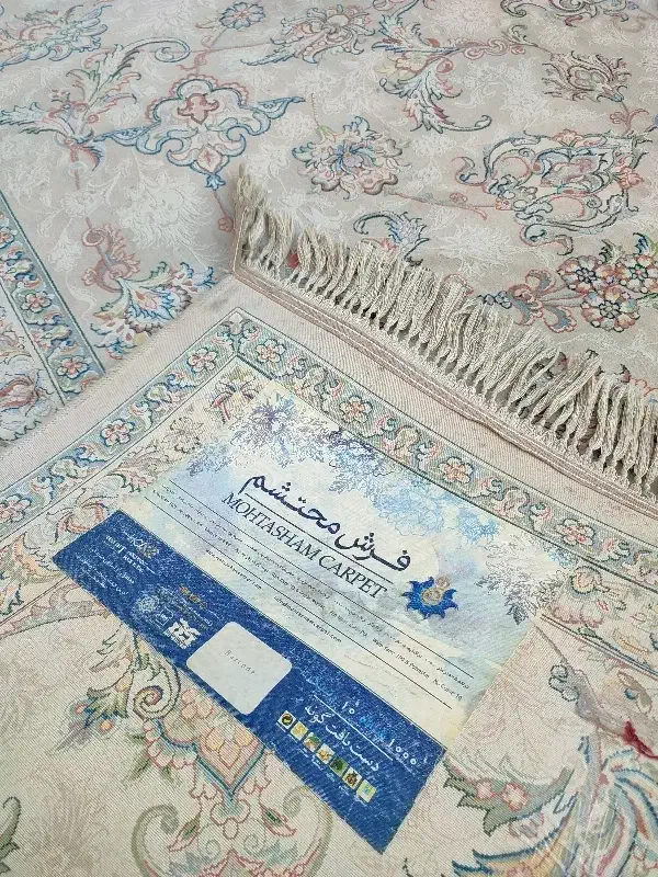 فرش 1000شانه برجسته کاملا تمیز|فرش|آستانه اشرفیه, |دیوار