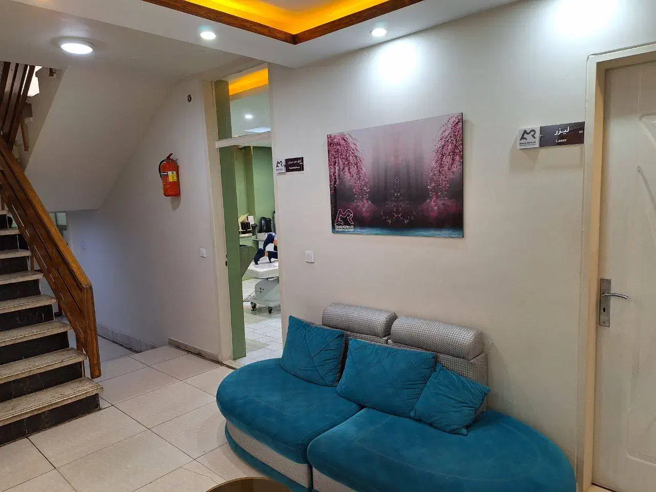 نیروی خدمات آقا|استخدام سرایداری و نظافت|تهران, فرمانیه|دیوار