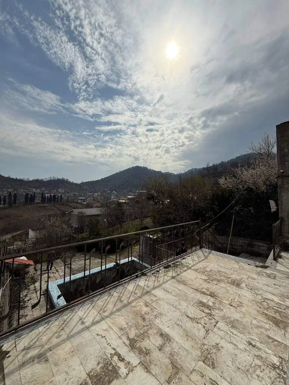 جایی برای نفس کشیدن میان درختان میوه فقط 22میلیارد|فروش خانه و ویلا|آستارا, |دیوار