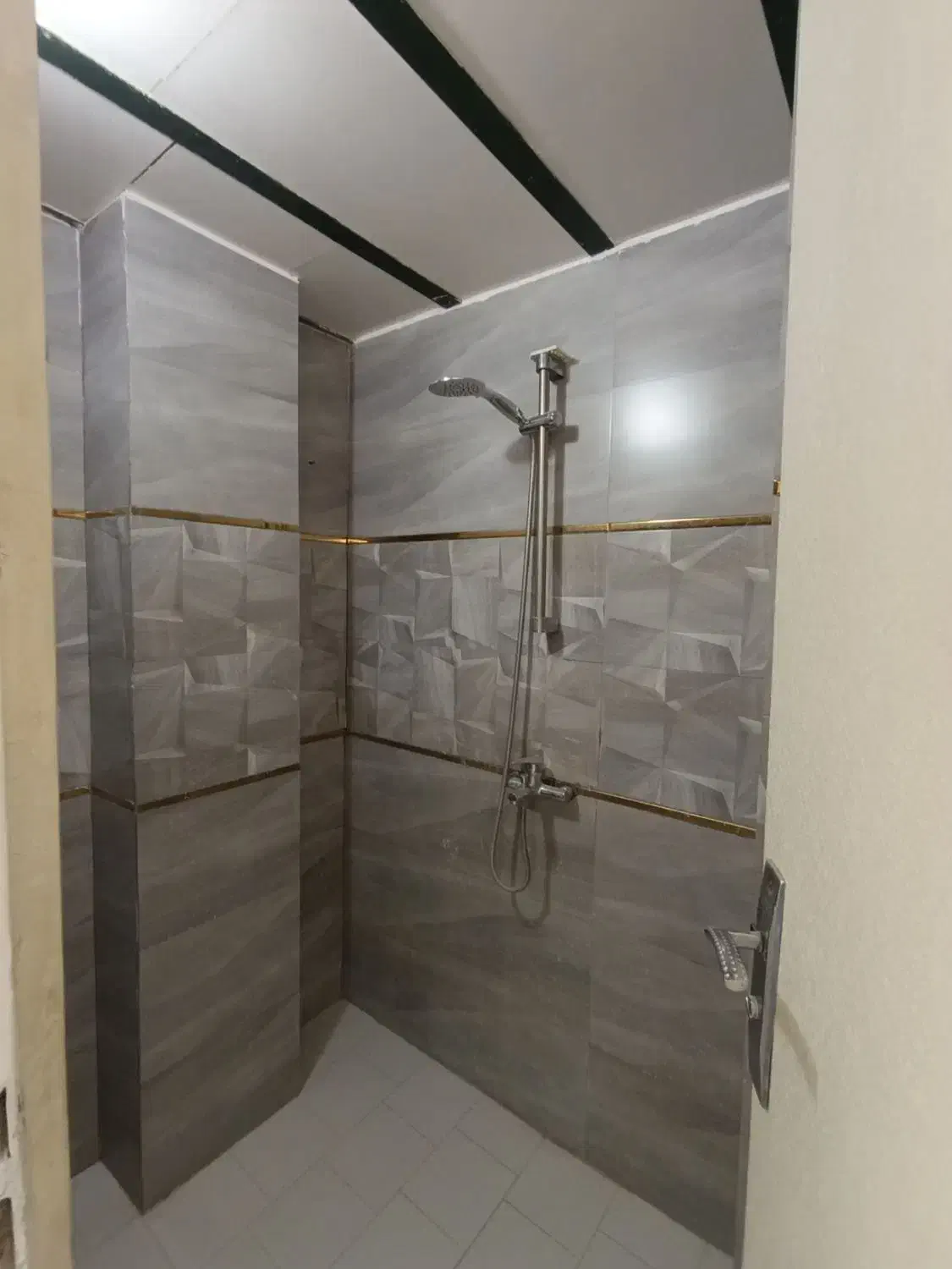 50 متر بازسازی شده رهن کامل خ حسینی (سلیمانی)