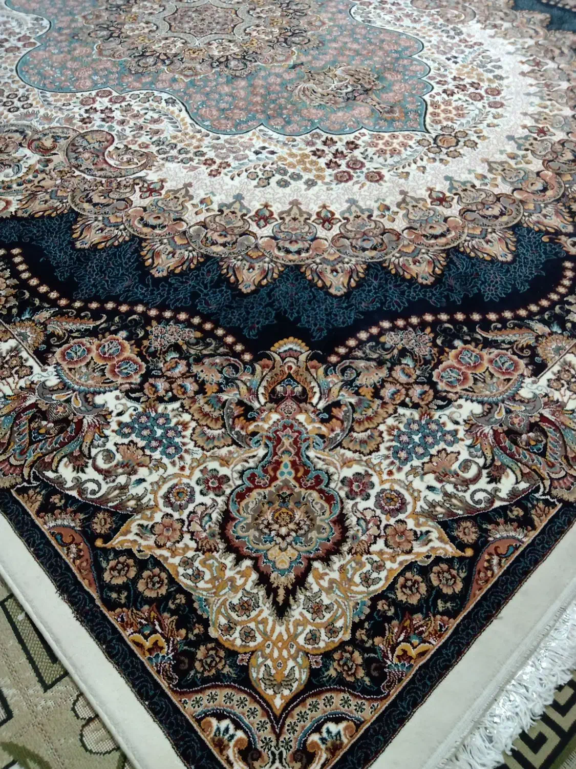 ۲ عددفرش ۱۲متری ۷۰۰شانه تراکم۲۵۵۰ تمام نخ|فرش|اصفهان, لیمجیر|دیوار