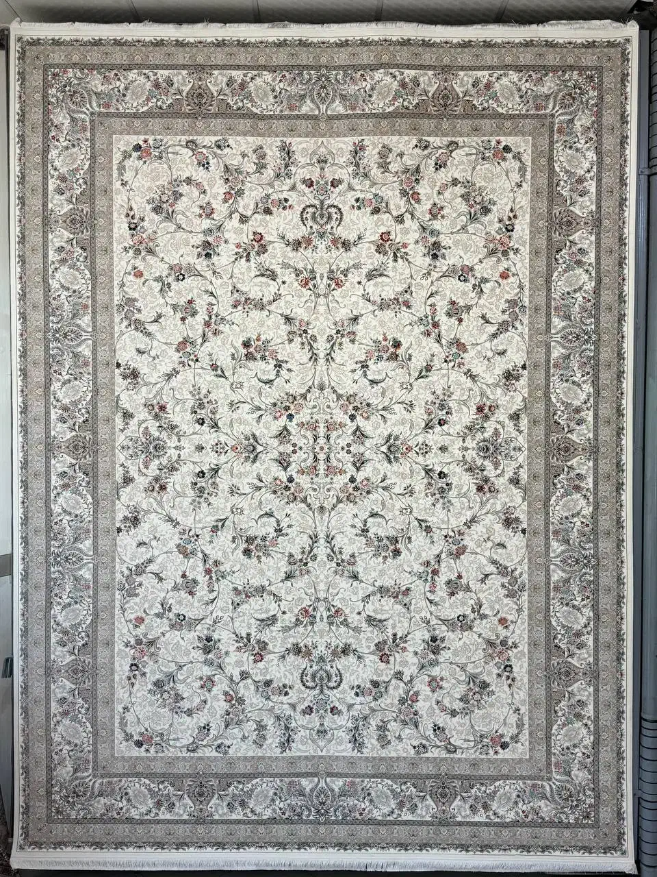 زیبایی منزلتان را با این فرش ۱۲۰۰شانه کامل کنید|فرش|مهاباد (آذربایجان غربی), |دیوار