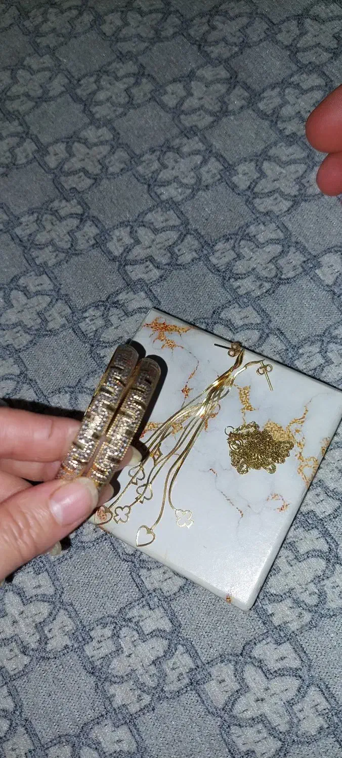 النگو و گوشواره و زنجیر طلا|جواهرات|قم, ارم|دیوار