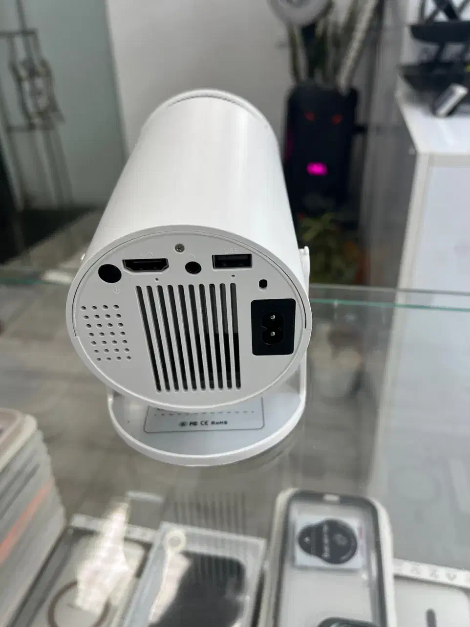 پروژکتور خانگی 4k|تلویزیون و پروژکتور|اصفهان, شاهزید|دیوار