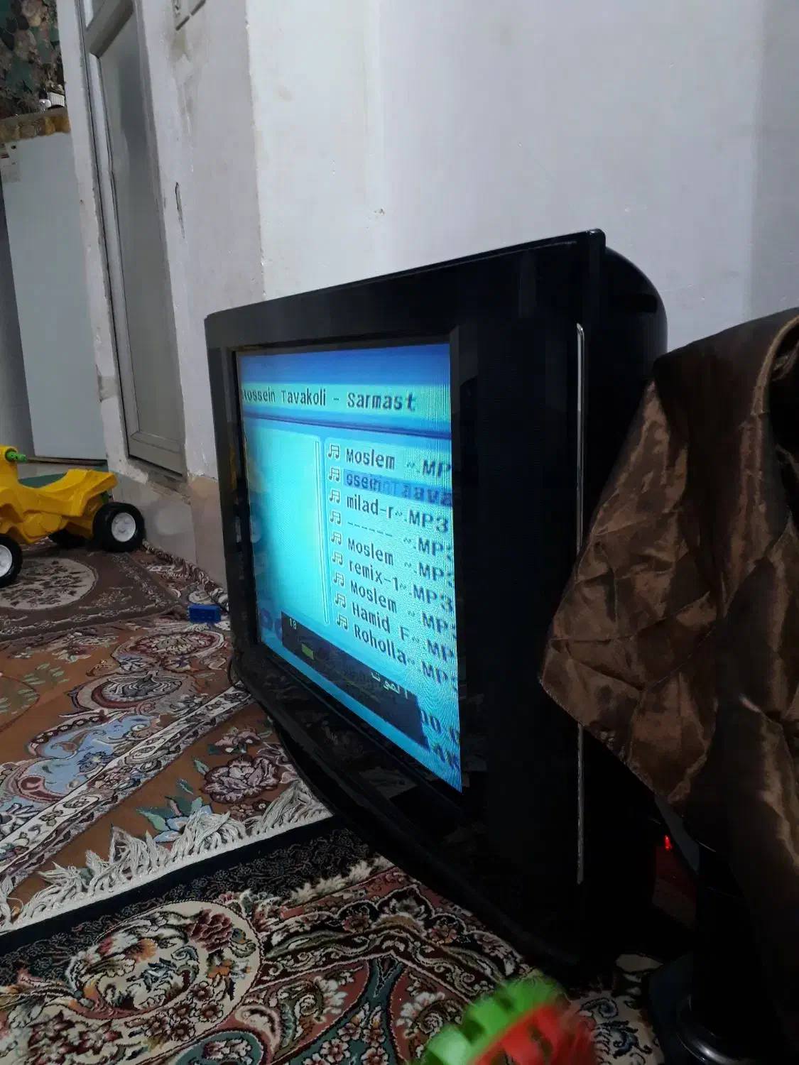 تلویزیون الجی۳۲ اینچ فلشخور|تلویزیون و پروژکتور|تفت, |دیوار