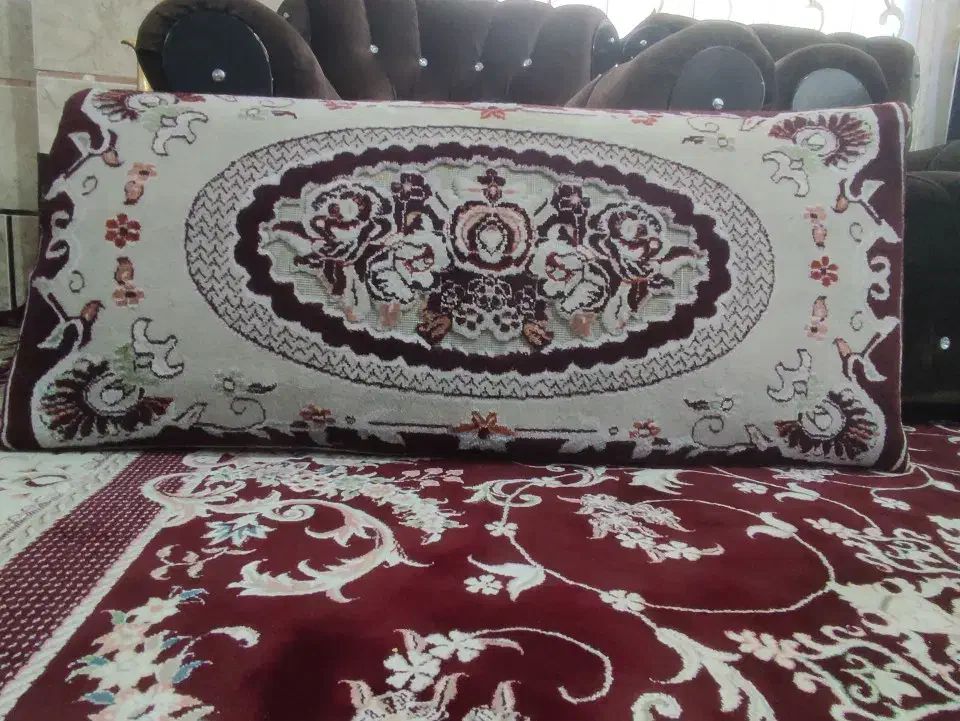 پشتی|پشتی|نگین شهر, |دیوار