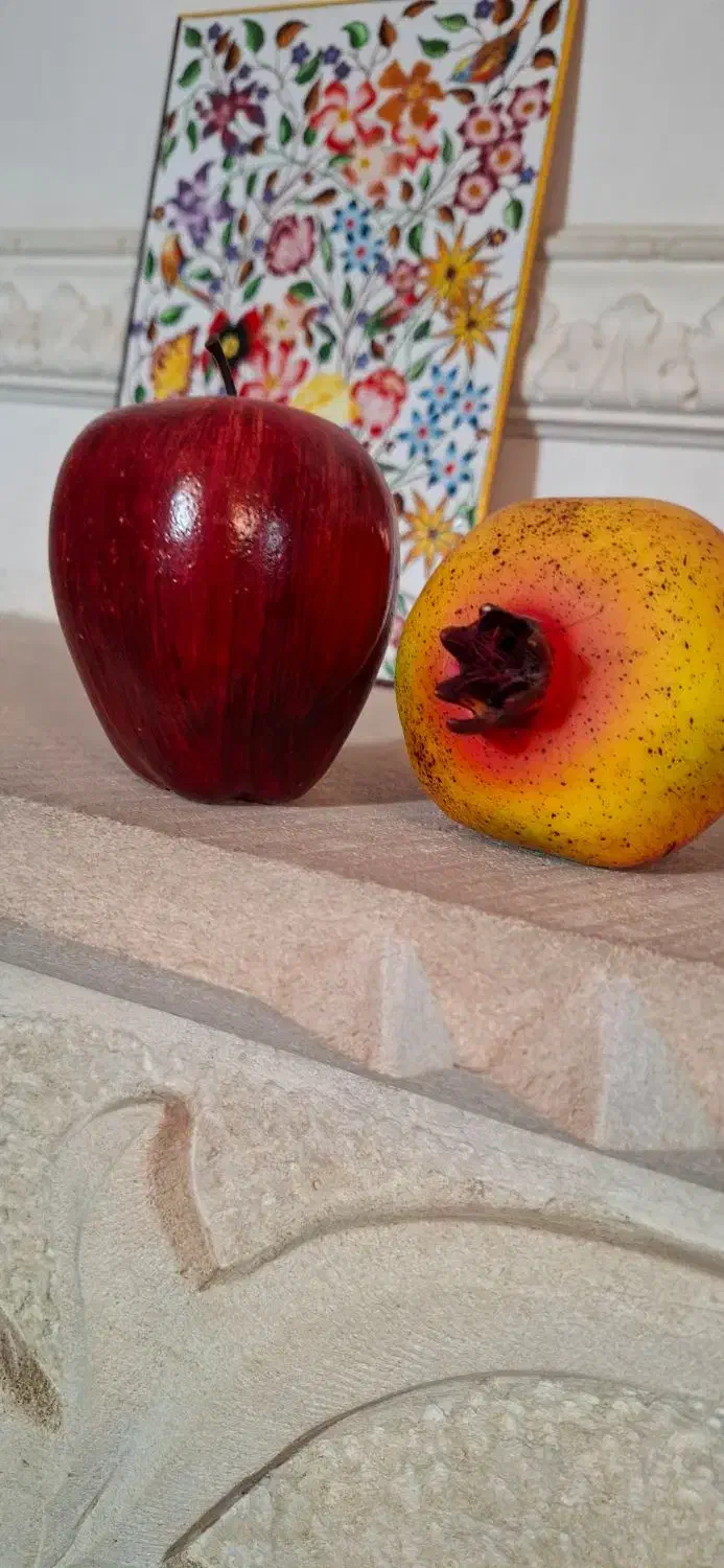 تعداد۲۰ عددسیب وانارتزئینی خوشرنگ|صنایع دستی و سایر لوازم تزئینی|شیراز, شهرک مهدی‌آباد|دیوار
