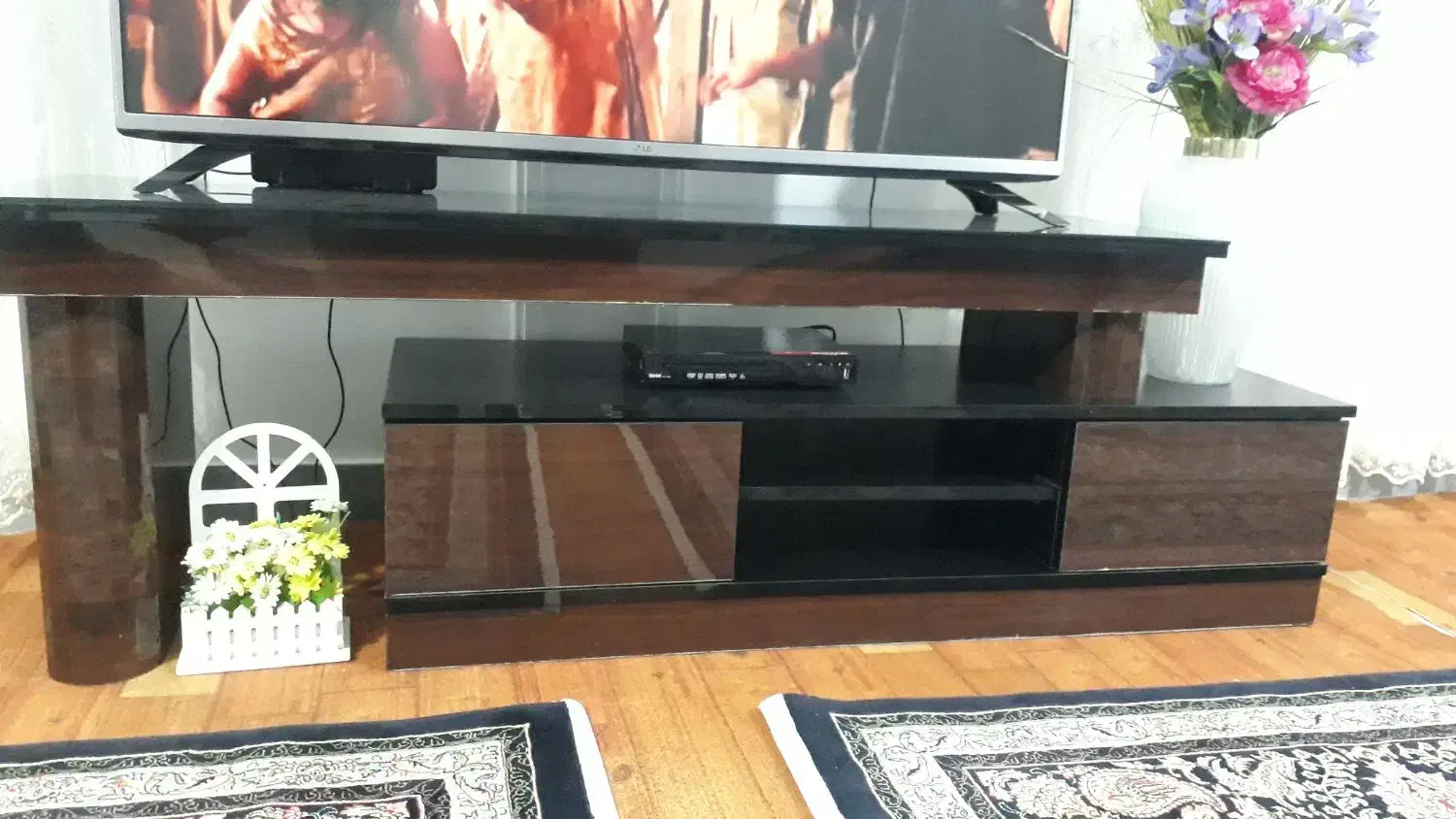 فروش فوری میز تلویزیون|میز تلویزیون|محمدشهر, همایون ویلا|دیوار