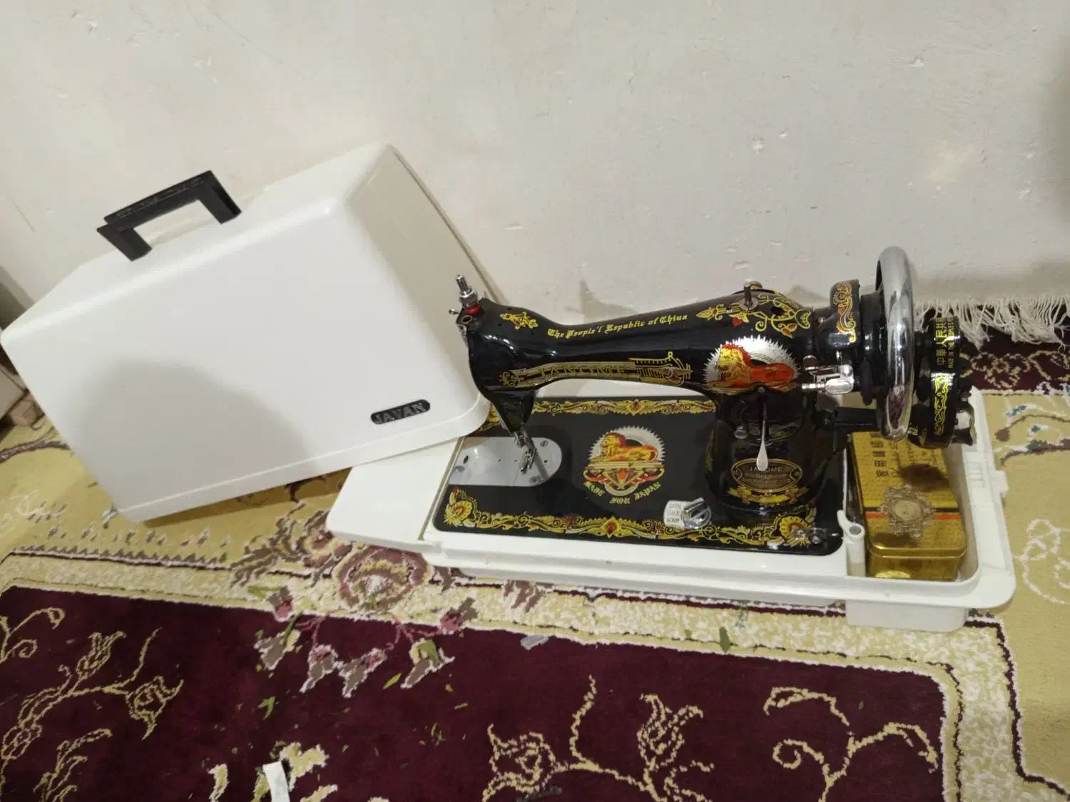 چرخ خیاطی|چرخ خیاطی و ریسندگی|رشتخوار, |دیوار