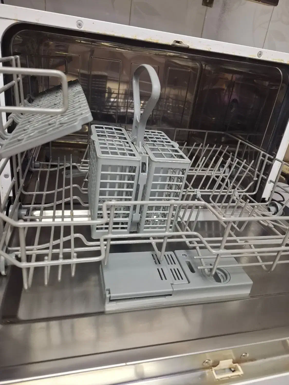 ظرفشویی ۶نفره|ماشین ظرفشویی|مشهد, کوی ولیعصر|دیوار