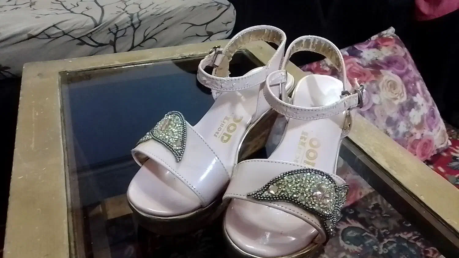 کفش دخترانه مجلسی|کیف، کفش، کمربند|نیشابور, گنبد سبز|دیوار