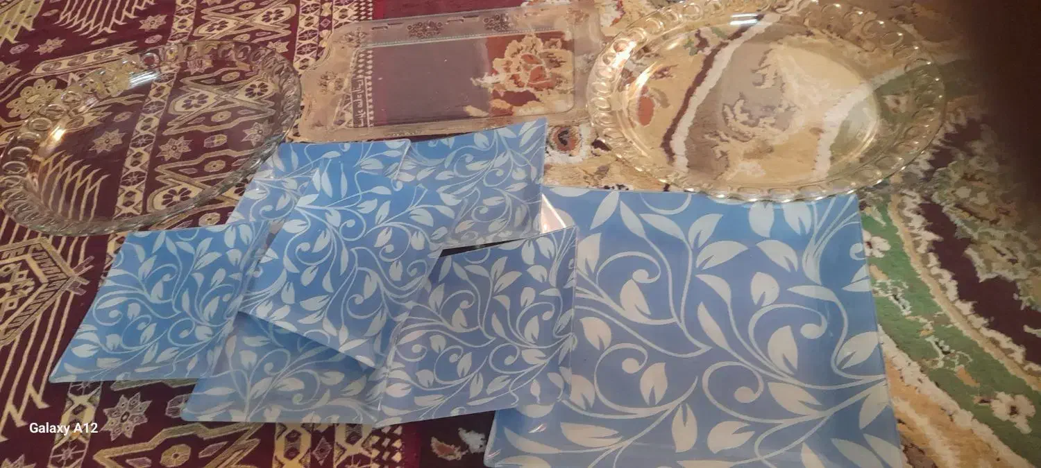 تعدادی ظروف شیشه ای|ظروف سرو و پذیرایی|شیراز, پودنک|دیوار