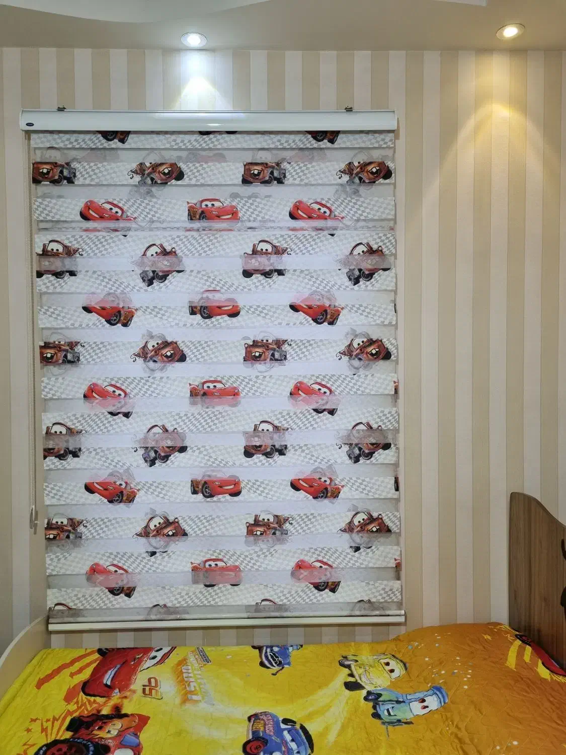 پرده زبرا|پرده، رانر، رومیزی|صومعه‌سرا, |دیوار