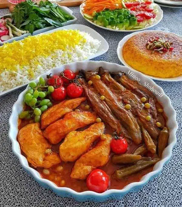 چلو خورشت|خوردنی و آشامیدنی|شیراز, کوشک میدان|دیوار