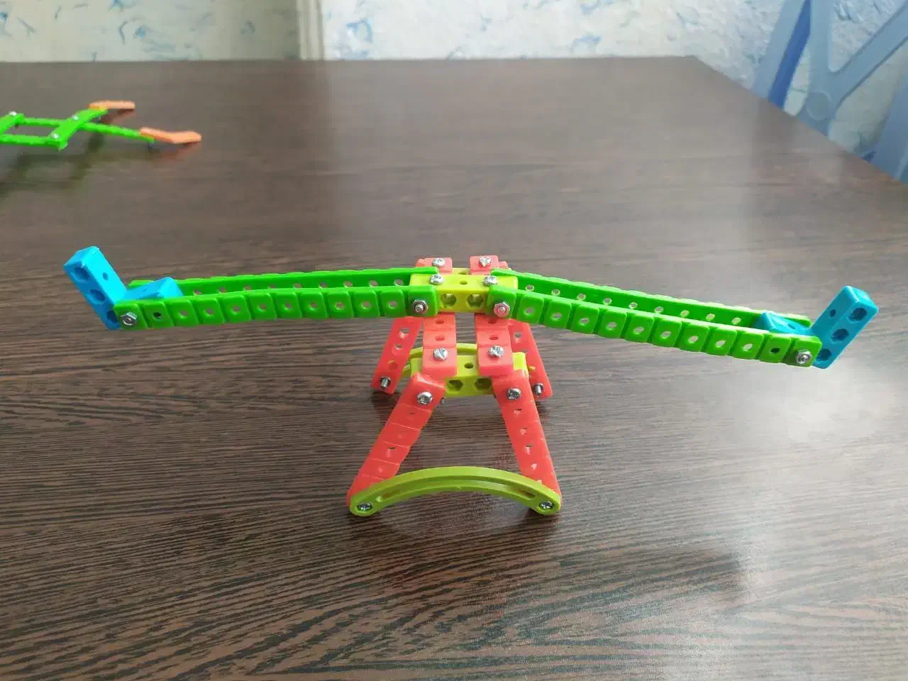 مربی با سابقه ی کاری آموزش چرتکه و رباتیک و روبیک|استخدام آموزشی|قزوین, |دیوار