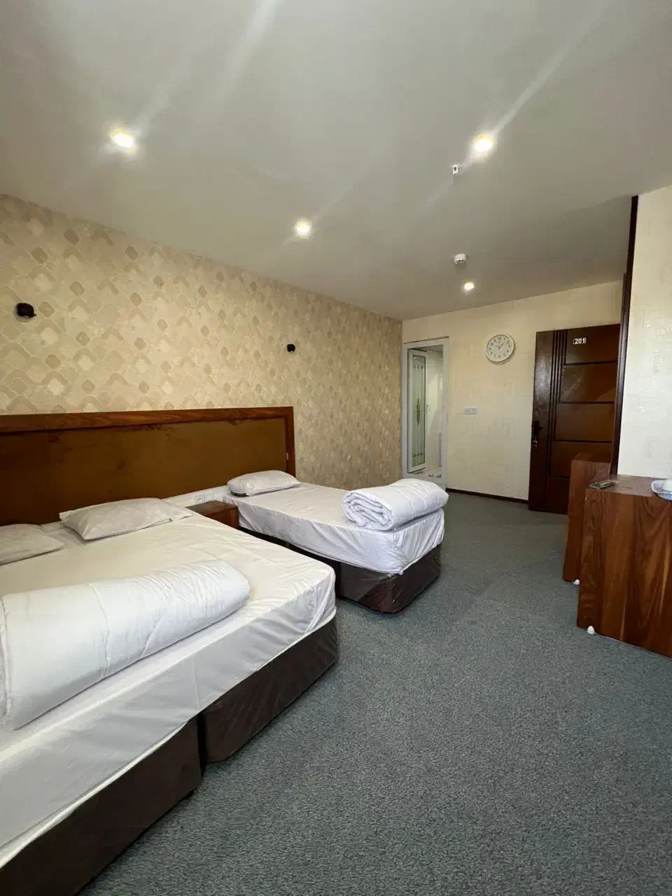 رزروهتل هتل اپارتمان منوسلف انتخابی|تور و چارتر|مشهد, عیدگاه|دیوار