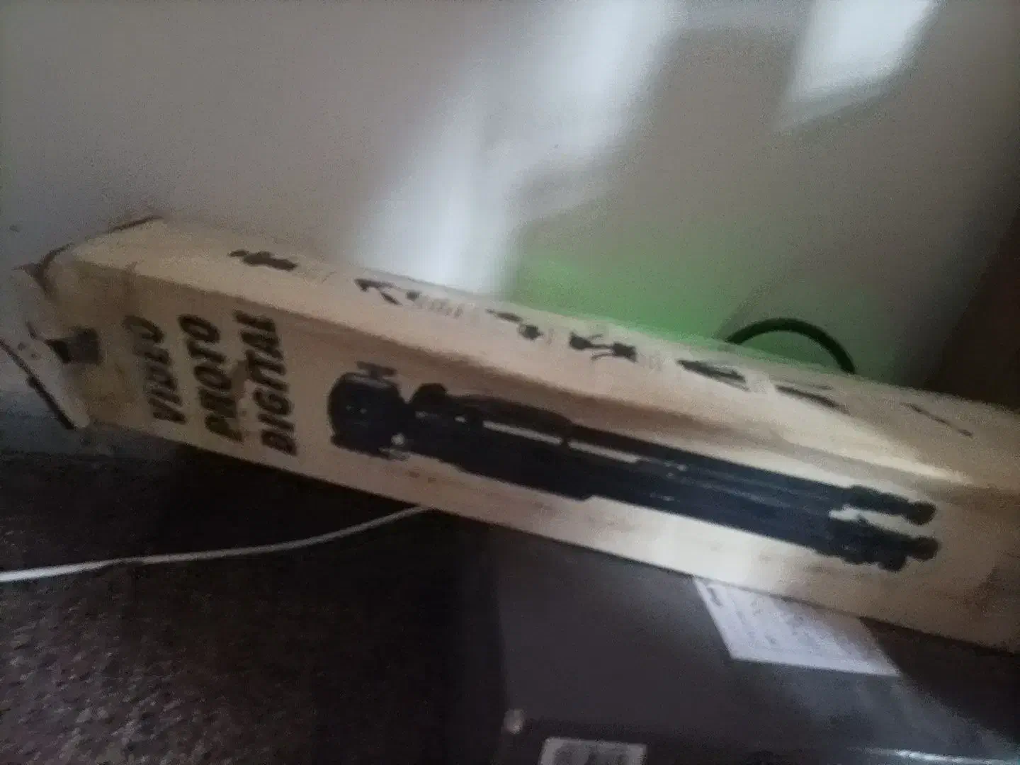 پایه دوربین|دوربین عکاسی و فیلم‌برداری|ایلام, |دیوار