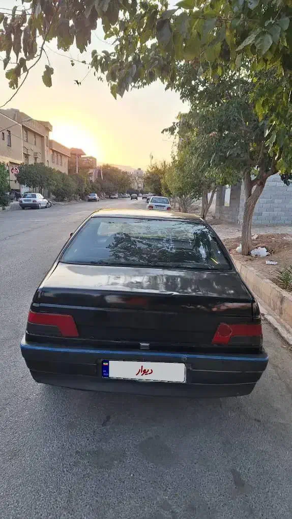 پژو ۴۰۵ مدل ۸۲|خودرو سواری و وانت|شیراز, ریشمک|دیوار