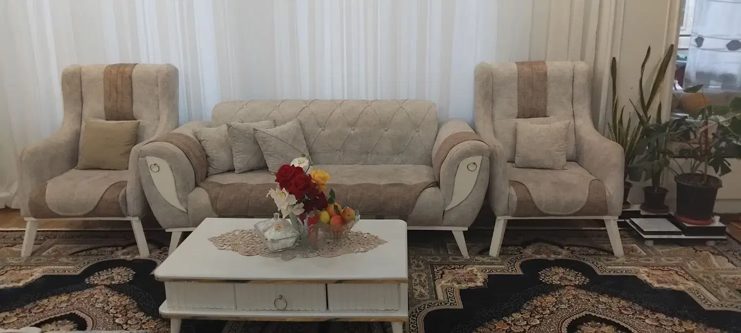 فروش مبل راحتی فقط ۲۵ میلیون تا اخر هفته|مبلمان خانگی و میز عسلی|اردبیل, |دیوار