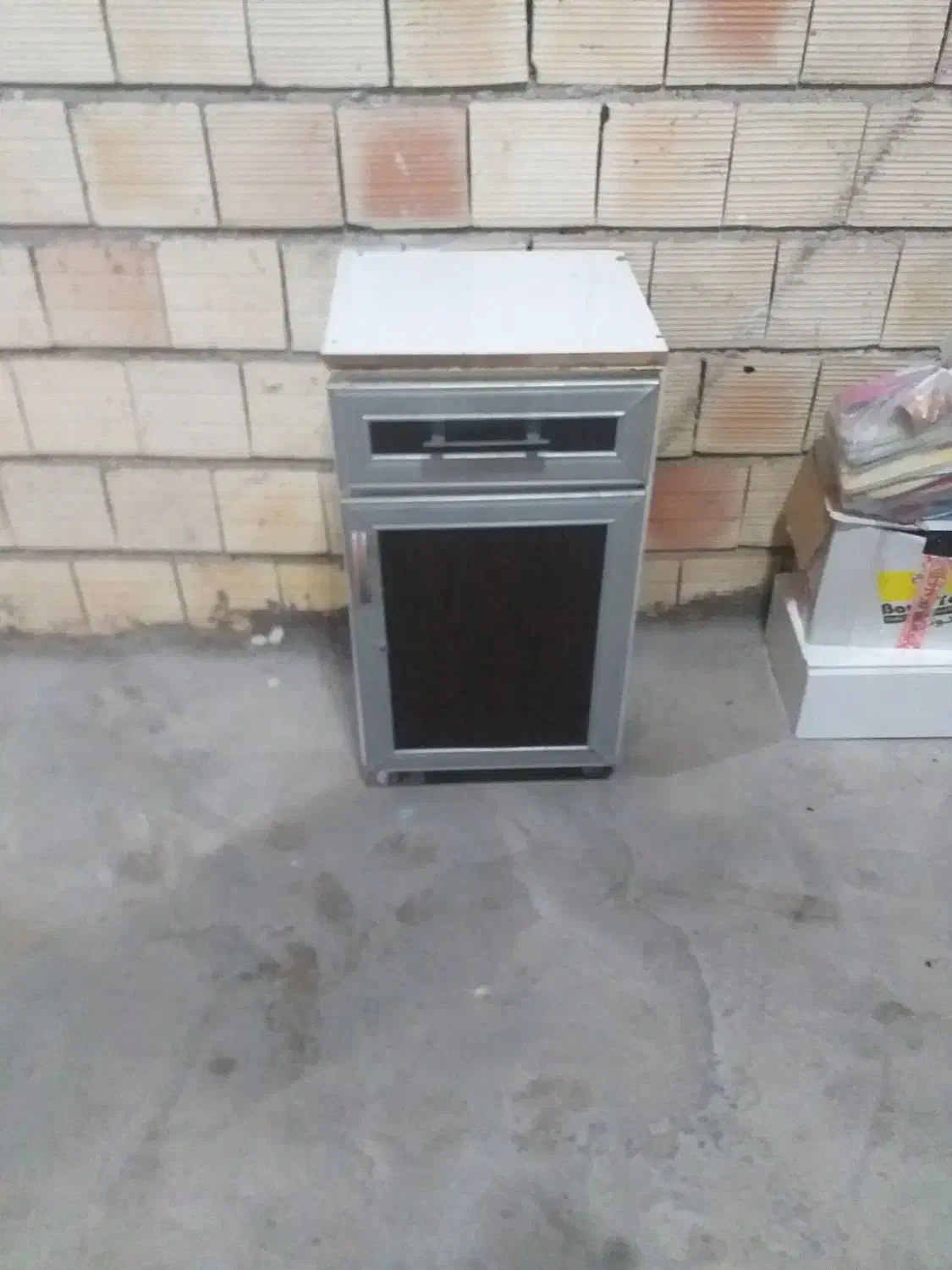 کمددراور|جاکفشی، کمد، دراور|تبریز, |دیوار