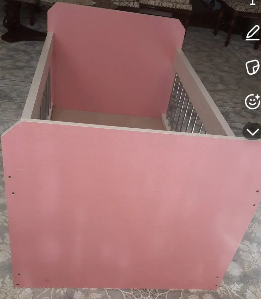 تخت کودک|تخت و صندلی بچه|اصفهان, ولدان|دیوار