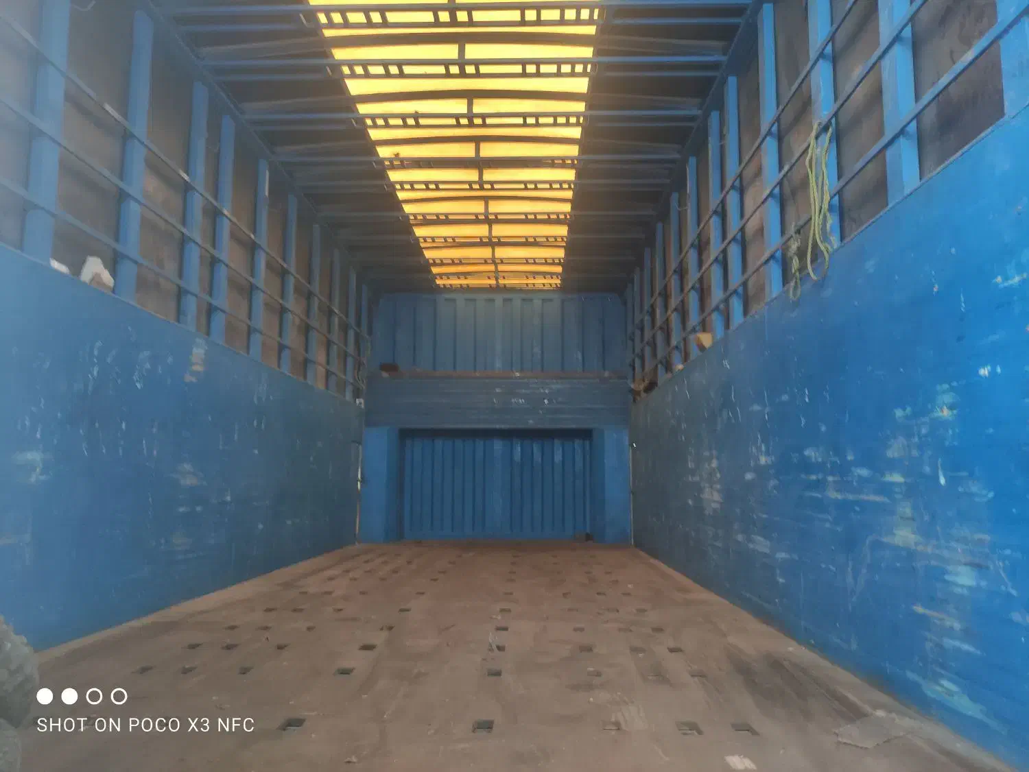 اتاق شیشه دهچرخ در حد صفر|خودرو سنگین|ساوه, |دیوار