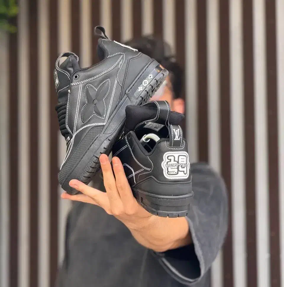 کتونی لویی ویتون اورجینال|کیف، کفش، کمربند|بوشهر, |دیوار