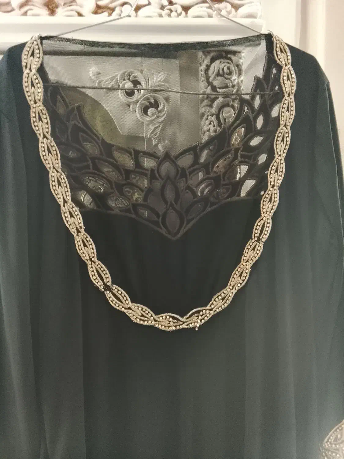 لباس مجلسی|لباس|آبسرد, |دیوار