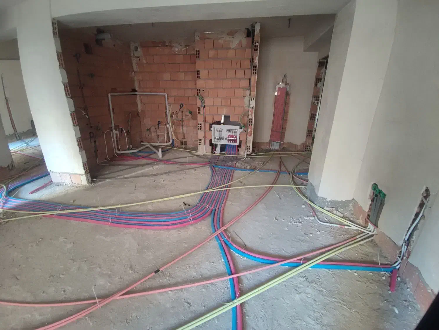 اجرای برقکاری مسکونی و صنعتی صفر تا صد|خدمات پیشه و مهارت|سهند, |دیوار