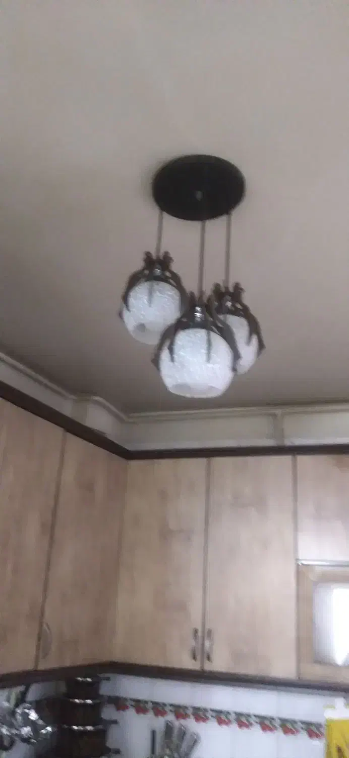 لوستر در حد نو کاملا سالم|لوستر و چراغ آویز|تهران, تهرانپارس شرقی|دیوار