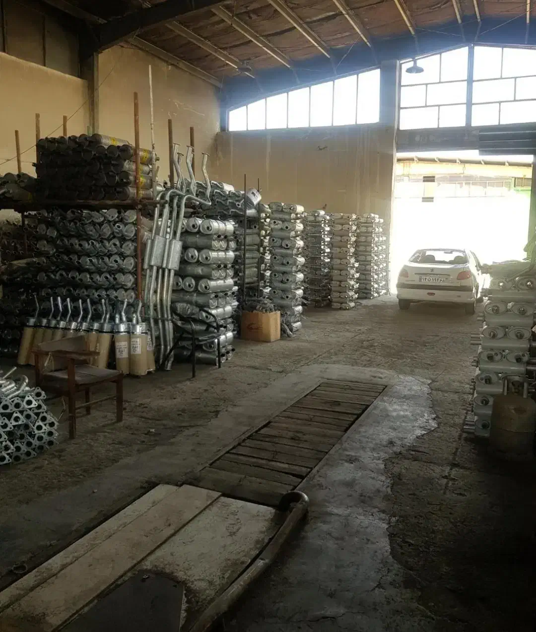 اگزوز پارس|قطعات یدکی و لوازم جانبی|فردیس, منظریه|دیوار