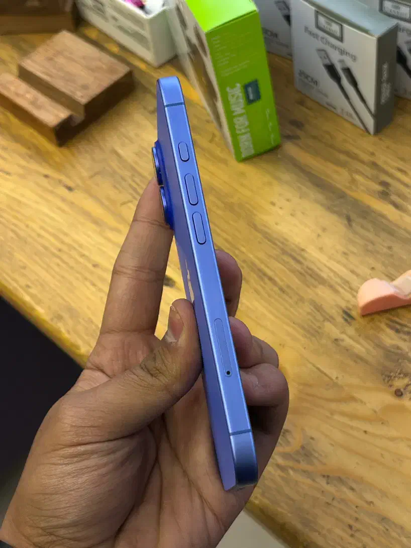 16Normal 128Gb/Ch 99%|موبایل|یزد, |دیوار