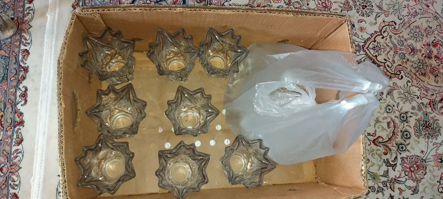 لوستر برنزی جنس آلومینیوم ۸ شاخه|لوستر و چراغ آویز|مشهد, شهرک رازی (شهرک غرب)|دیوار