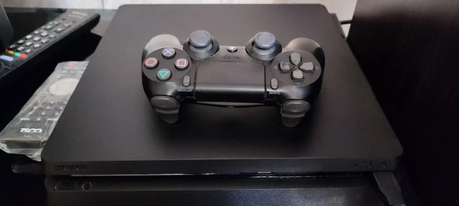 ps4 اسلیم اکانتی|کنسول، بازی ویدئویی و آنلاین|ارومیه, |دیوار