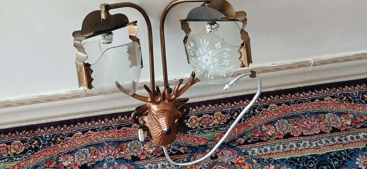 یک عدد روشنا|لوستر و چراغ آویز|دورود, |دیوار