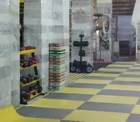 تعدادی وسایل و لوازم و دستگاه ورزشی|تجهیزات ورزشی|الیگودرز, |دیوار