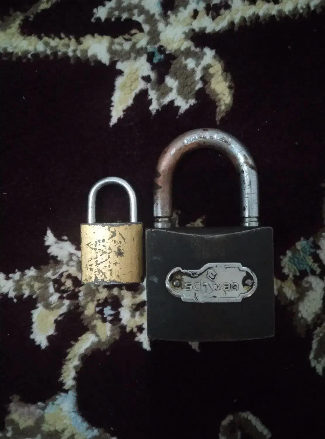 قفل کوچک بزرگ|کلکسیون اشیاء عتیقه|مشهد, پورسینا|دیوار