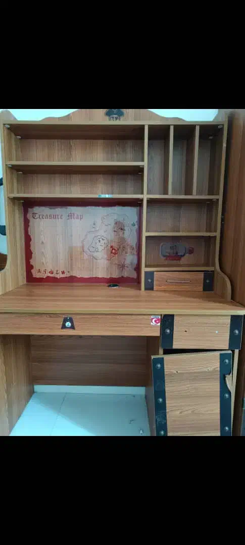 سرویس خواب نوجوان|تخت و سرویس خواب|رشت, معلم|دیوار