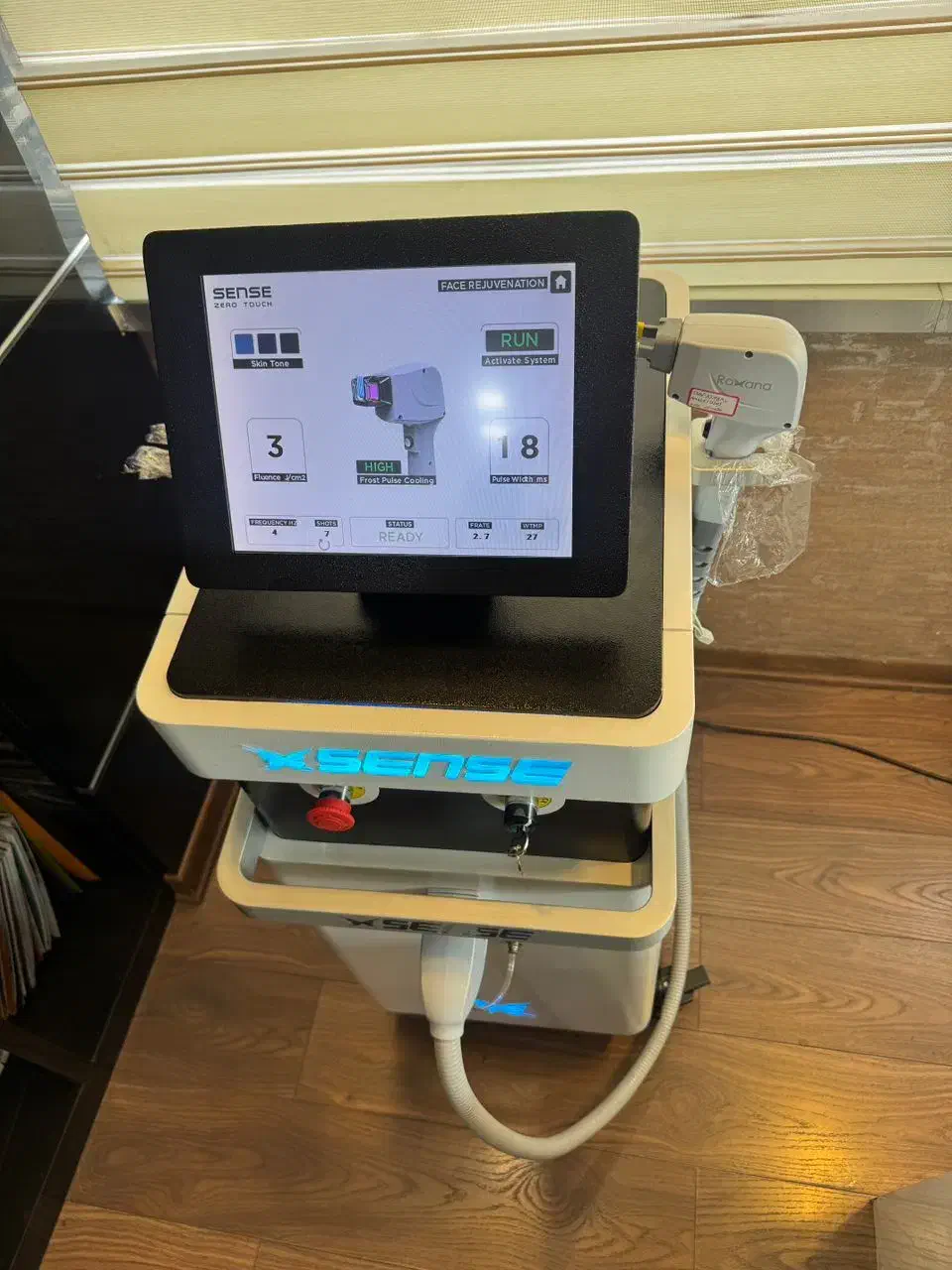 لیزر هیر ریموال 3طول غیر تماسی شاتی تیتانیوم|آرایشی، بهداشتی، درمانی|اهواز, کیانپارس |دیوار