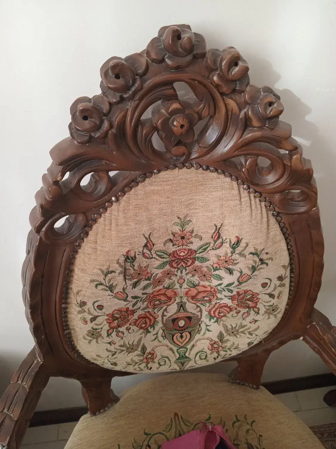 مبل سلطنتی فرهی یخچال تلوزیون ۲۱ اینچ|مبلمان خانگی و میز عسلی|سهند, |دیوار