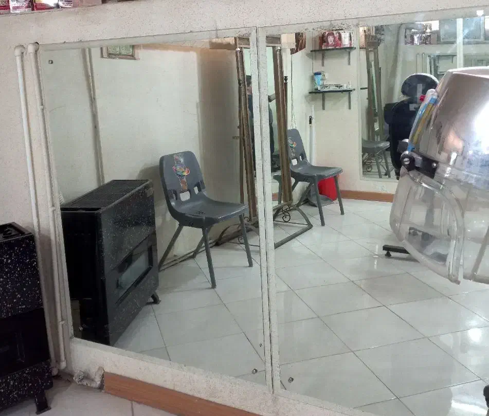 اینه|آینه|بروجرد, |دیوار