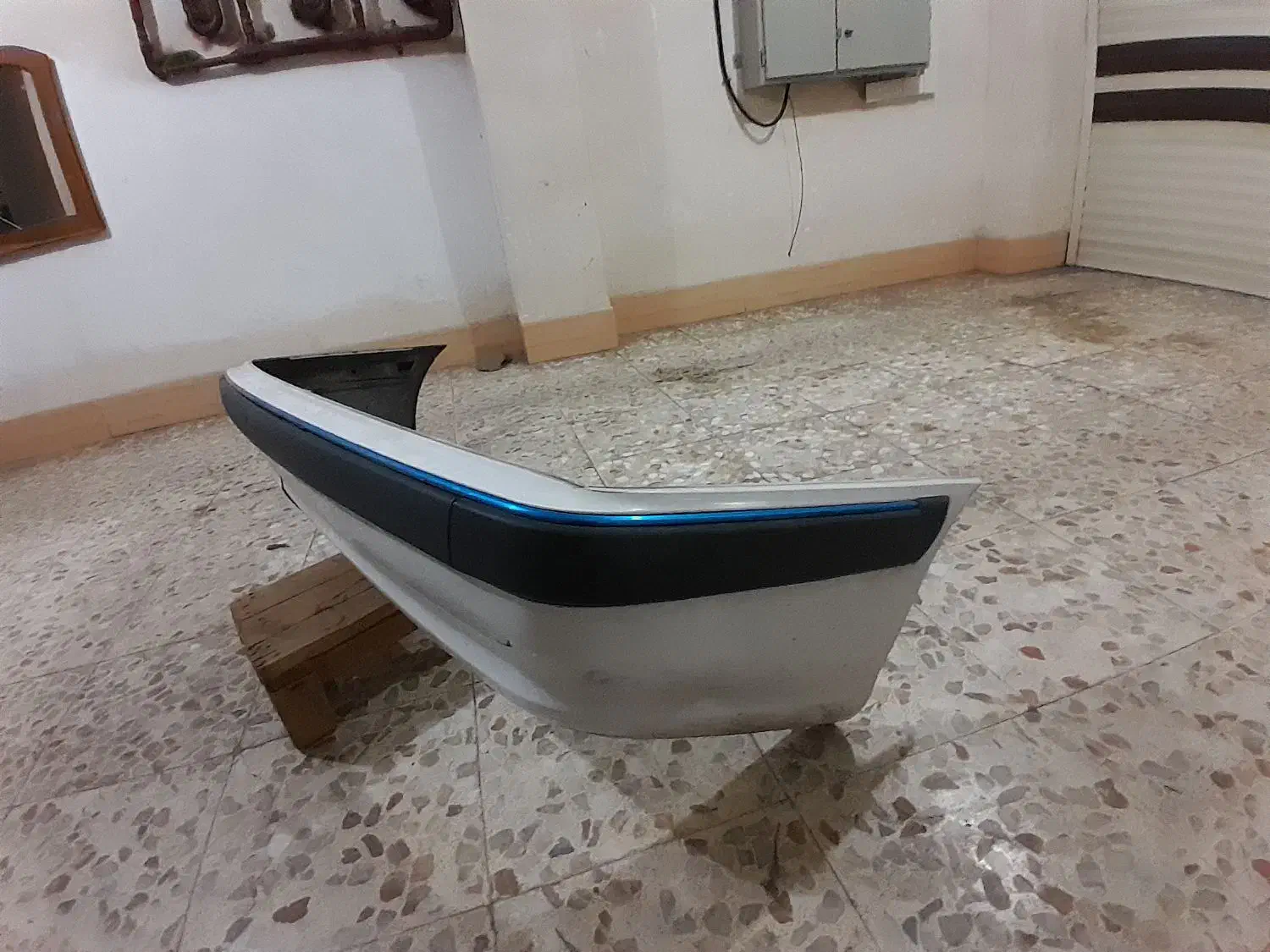 سپر|قطعات یدکی و لوازم جانبی|رشت, فرزانه|دیوار