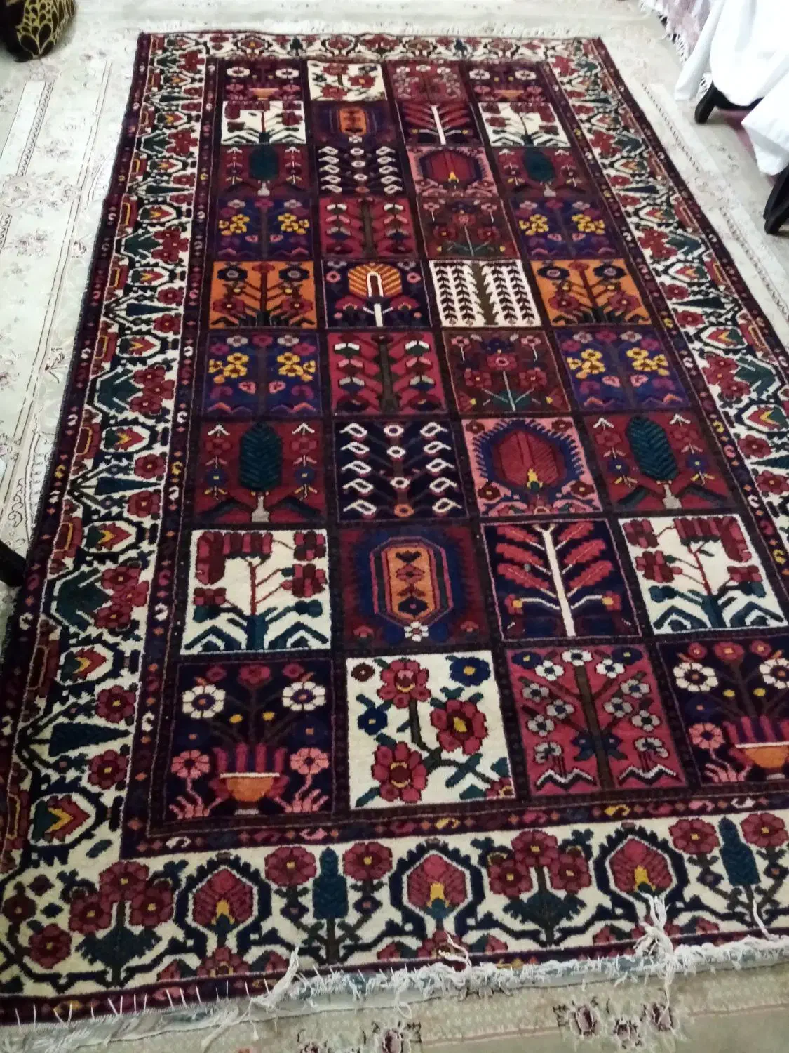 سلام قالی دست بافت خشتی ابعادش۲در۳است|فرش|اصفهان, شهرستان|دیوار