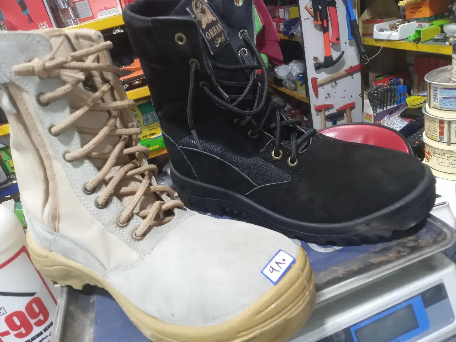 کفش کار عمده وتکی|کیف، کفش، کمربند|رشت, جانبازان|دیوار