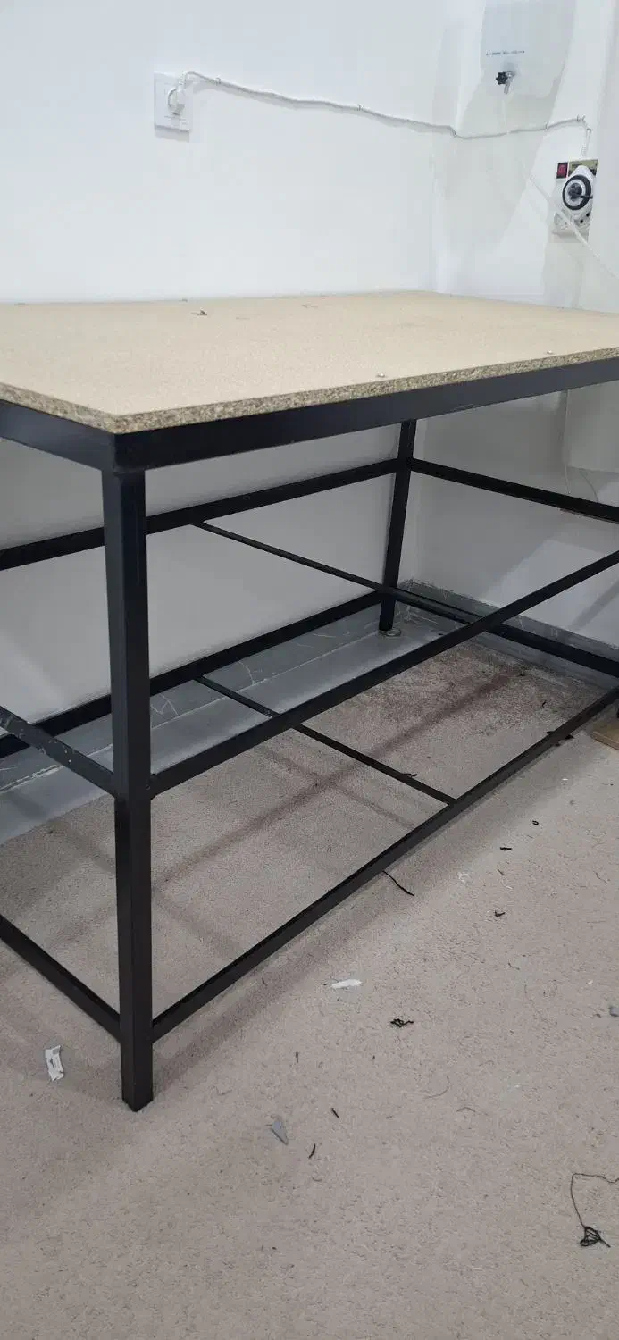 میز آهنی|فروشگاه و مغازه|بیرجند, |دیوار