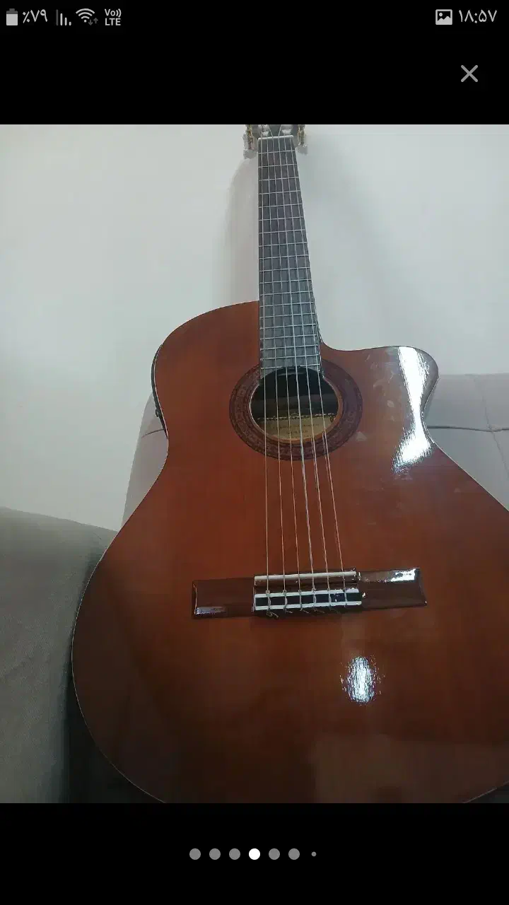 گیتار تین بادی پیکاپدار+آمپلی فایر|گیتار، بیس، امپلیفایر|بندر انزلی, پرستار|دیوار