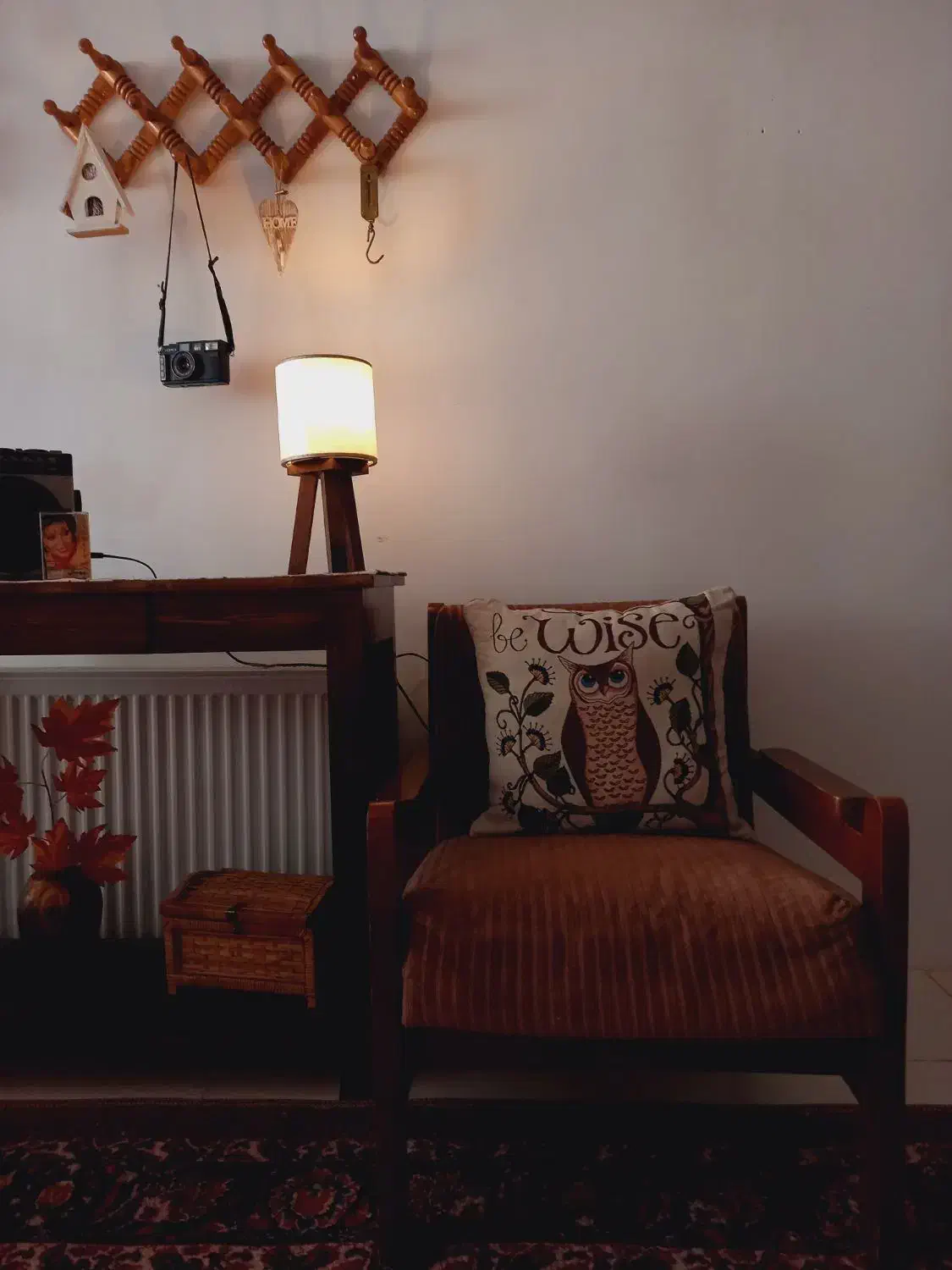 صندلی چوبی قدیمی|صندلی و نیمکت|مشهد, طلاب|دیوار