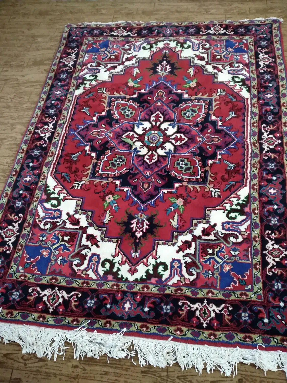 فرش دست بافت|فرش|پارس‌آباد, |دیوار